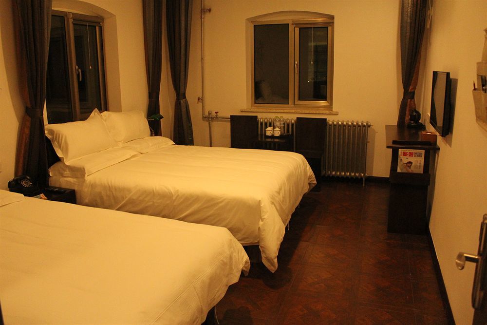 Nostalgia Hotel Beijing Guozijian Ghost Street - Near Beijing Lama Temple, Beihai Park, Jingshan Park, Drum Tower, Houhai Bar Street, Tian'Anmen Square, Located In Beijing Traditional Hutongs, 5 Minutes Away From Beixinqiao Metro Station Buitenkant foto