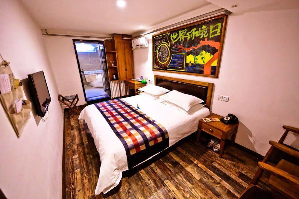 Nostalgia Hotel Beijing Guozijian Ghost Street - Near Beijing Lama Temple, Beihai Park, Jingshan Park, Drum Tower, Houhai Bar Street, Tian'Anmen Square, Located In Beijing Traditional Hutongs, 5 Minutes Away From Beixinqiao Metro Station Buitenkant foto